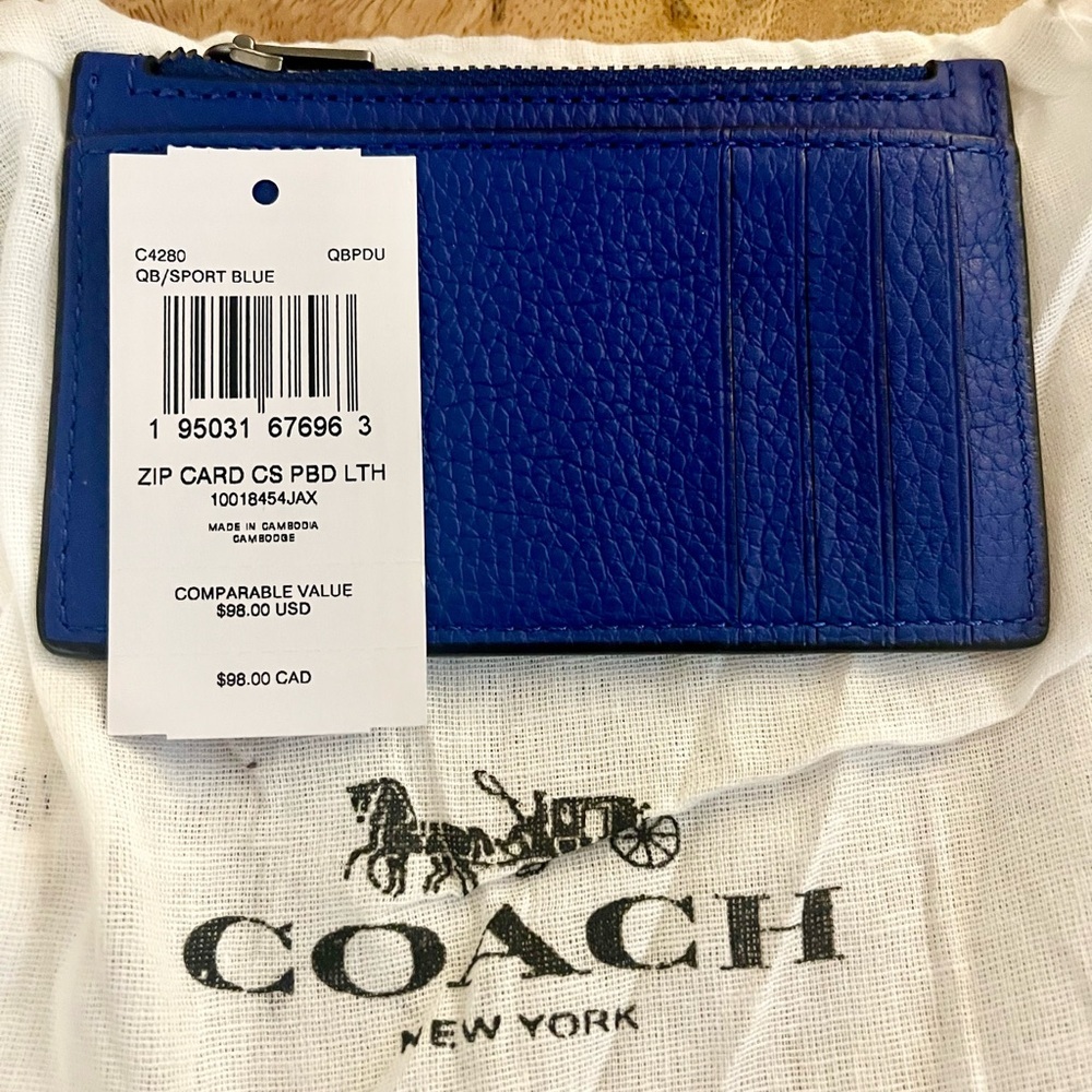 NWT Coach Zip Card Case with style number C4280 in Sport Blue and Dust Bag. - Picture 2 of 9